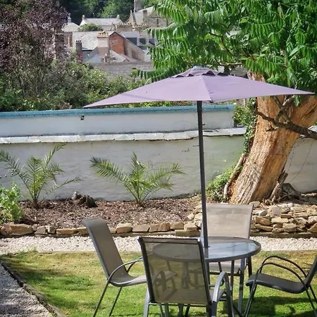 2 Emma Place Bodmin